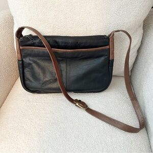 Orvis vintage leather crossbody shoulder bag.
